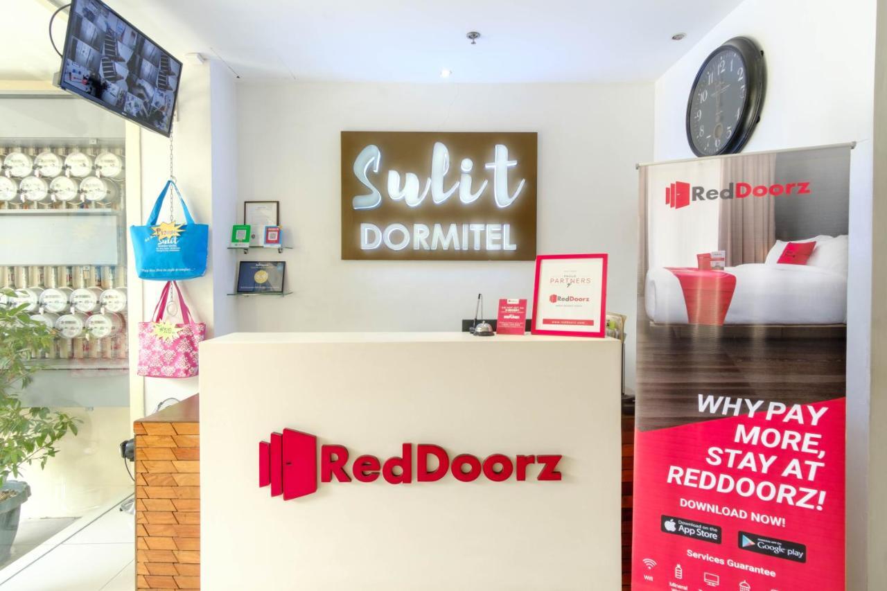 Готель Reddoorz Near V Mapa Station Маніла Екстер'єр фото